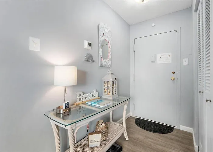 Beautifully Upgraded 1 Bedroom Ocean View Condo! * Ocean Stadt
