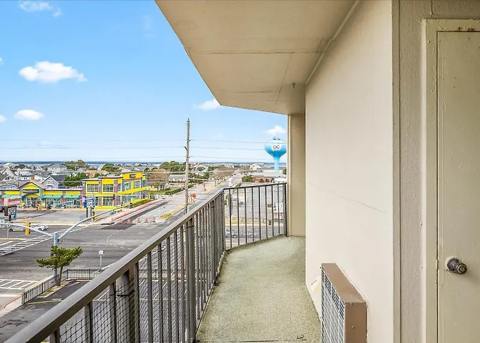 Beautifully Upgraded 1 Bedroom Ocean View Condo! Ferienhaus *
