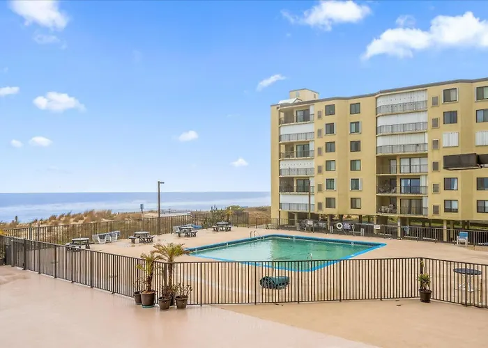 Ferienhaus Beautifully Upgraded 1 Bedroom Ocean View Condo!
