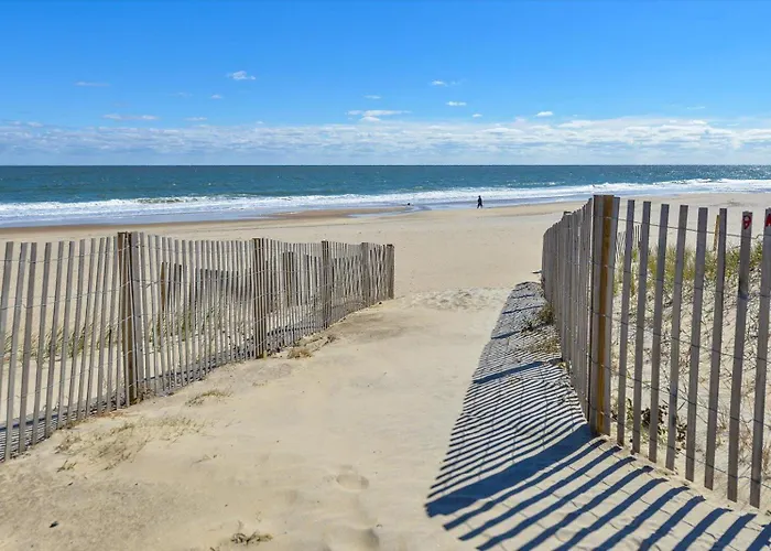 Beautifully Upgraded 1 Bedroom Ocean View Condo! Ocean Stadt